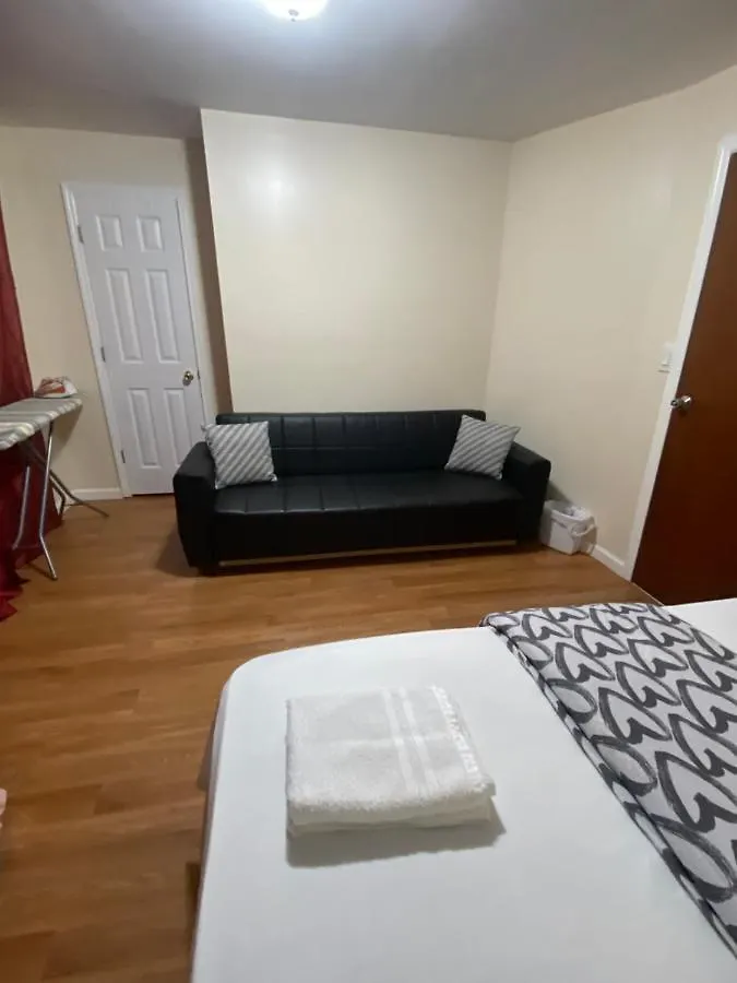Guest house A Great Room In Queens New York